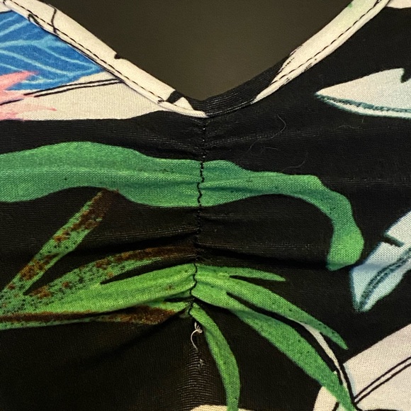 NWT 🌸 Spaghetti Strap Crop Top tank by Hot Kiss - Picture 5 of 12